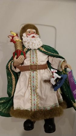 Possible Dreams Clothtique Santa