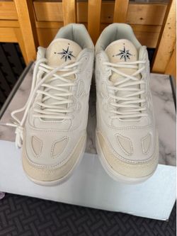 4 PAIRS BUNDLE Unisex sneakers Men s7 women’s 8-8.5