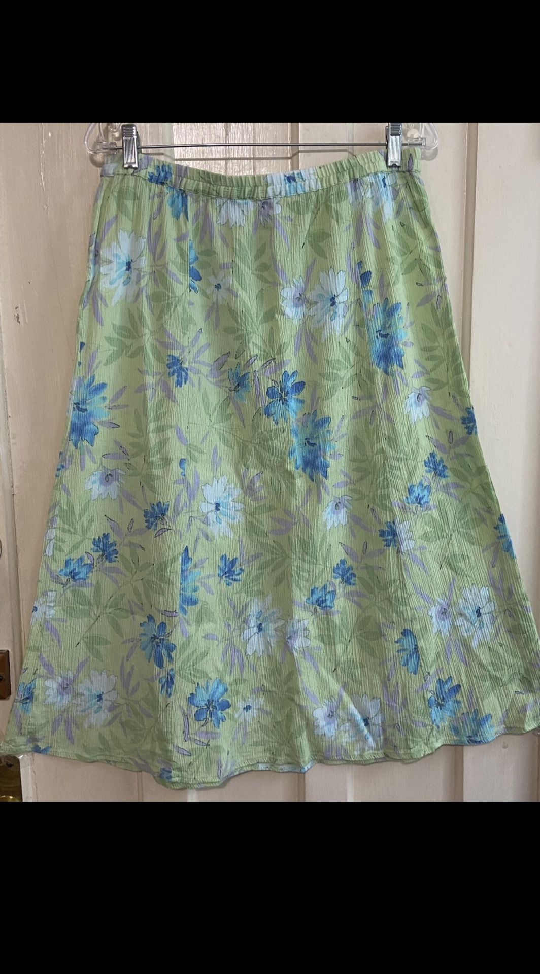 Appleseed’s women’s floral midi skirt Large 💯 % Cotton