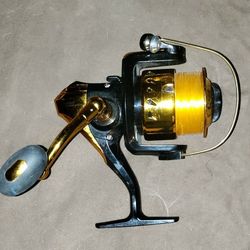 Brand New Large Fishing Reel With String