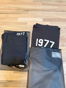 Fear of God Essentials 1977 Sweatshirt and Sweatpants Set Size Small