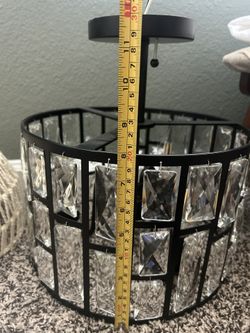 Ceiling light fixture