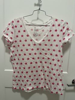 Gap Ladies The Essential V-Neck Short Sleeve Shirt - Size Large - White With Pink Stars