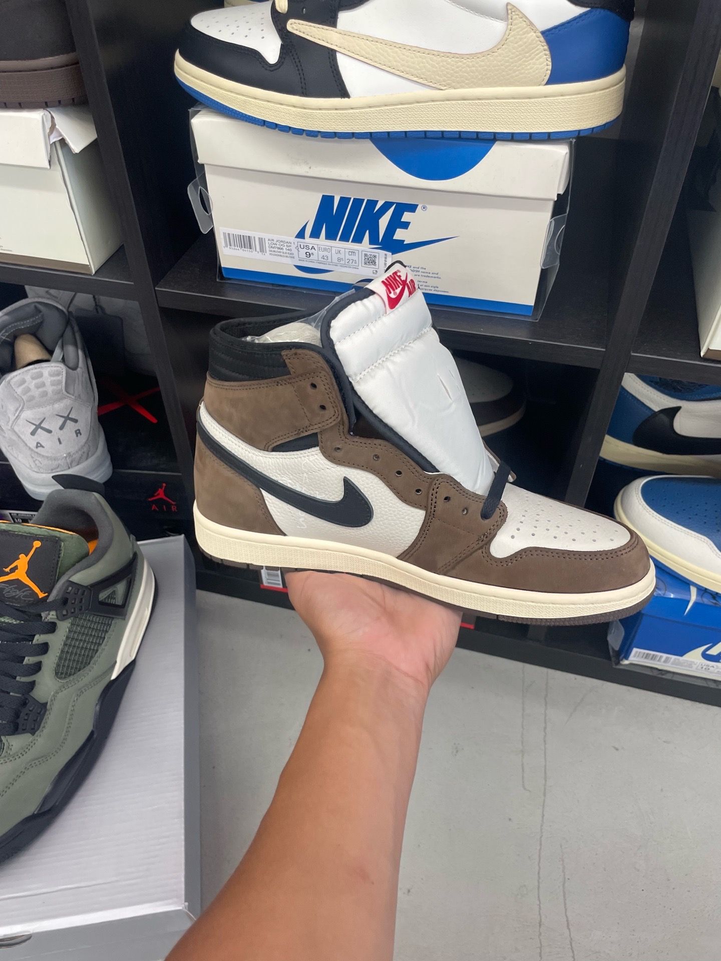 Air Jordan AJ 1 Travis Scott ‘Mocha’High Sz 9.5 Jordan 1 Retro High OG SP Travis Scott Mocha | Le Gala main image 3