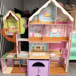 KidKraft Dollhouse