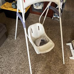 Graco wind up baby swing