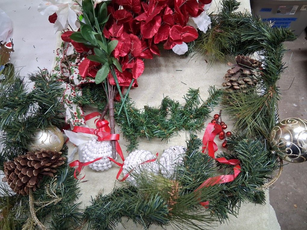 16' Long Holiday Christmas Garland Greenery