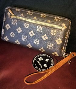 Charis Ma Wallet