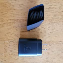Brand New Samsung USB-C Superfast Charger