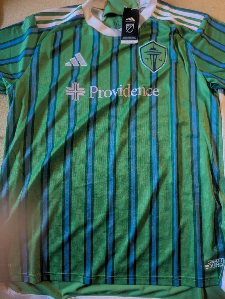 Adidas MLS Seattle Sounders 2024 Home Soccer Shirt. Size L.