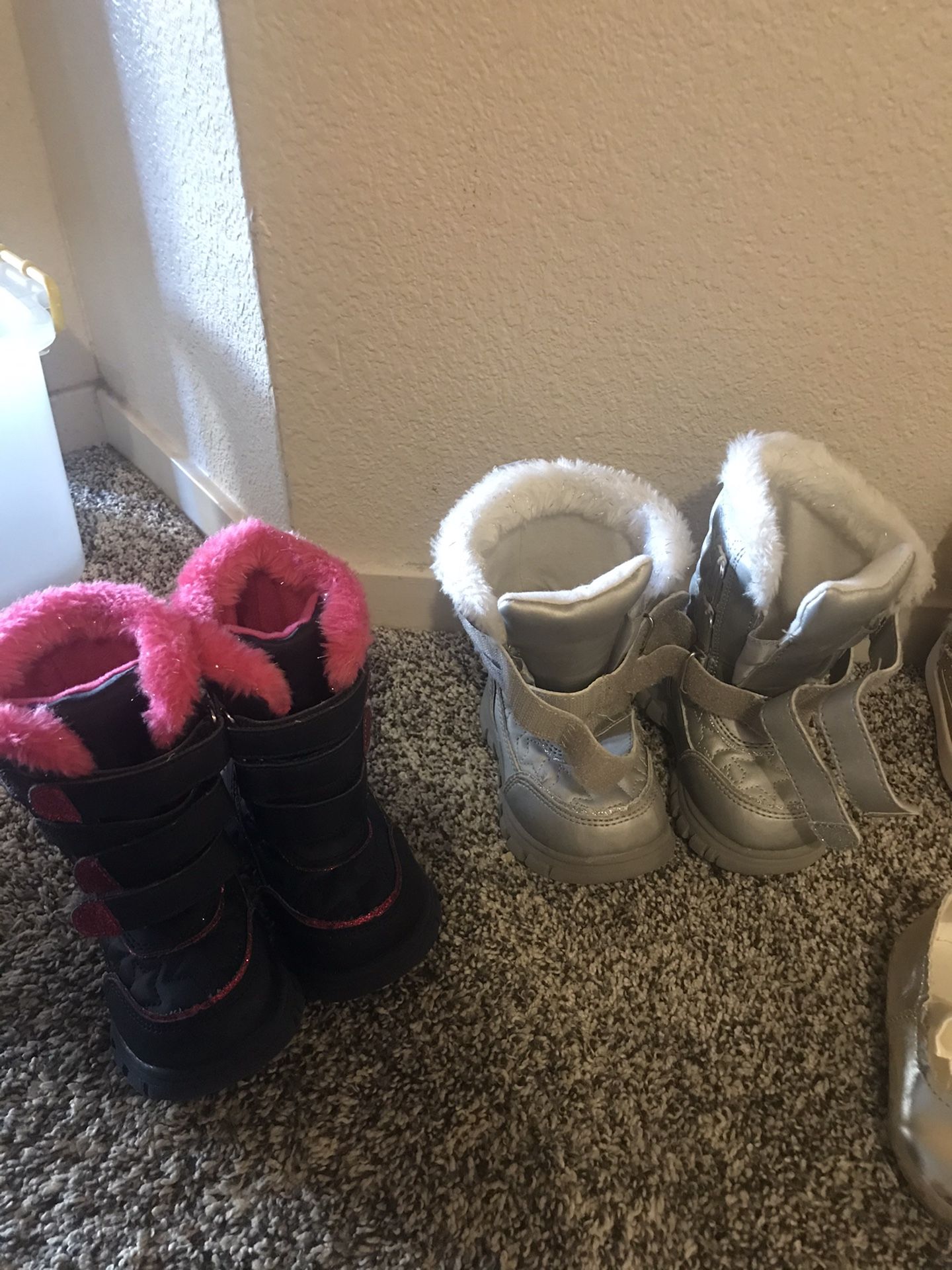 Toddler snow boots