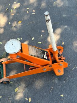 Car hydraulic jack
