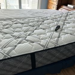 Split King Mattress And Base. New