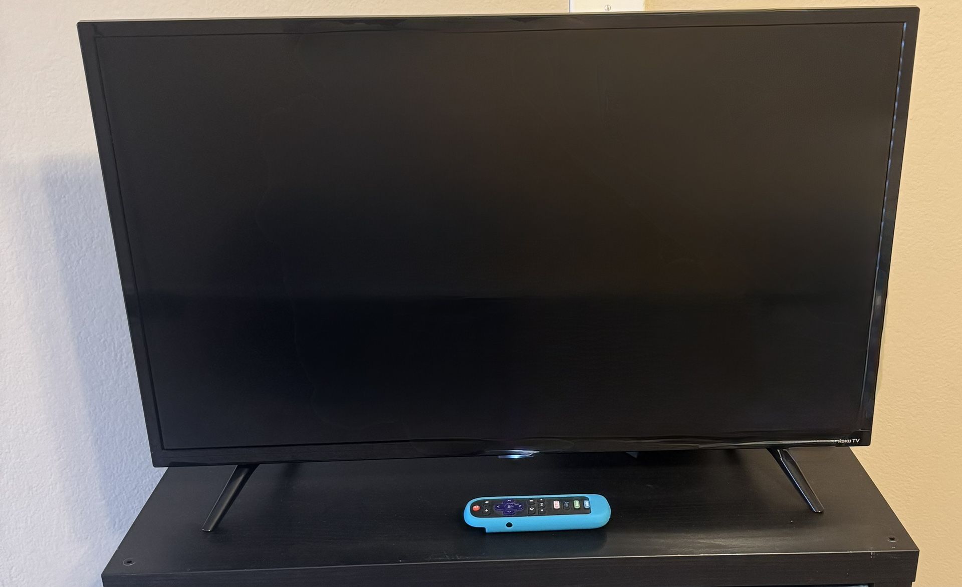 TCL Roku 32” TV 