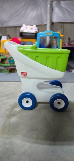 Step2 Little Helper Grocery Cart