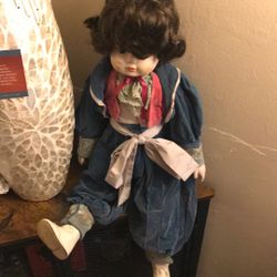 Glass Dolls 
