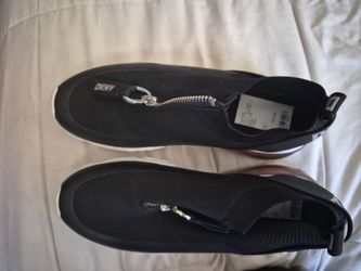 Dkny women shoes size 9.5