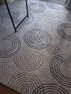 Free 8ft x 11ft area rug