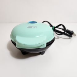 Dash Mini Round Waffle Maker - Mint Green