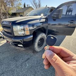 Car Keys/Fobs/Llaves De Autos 