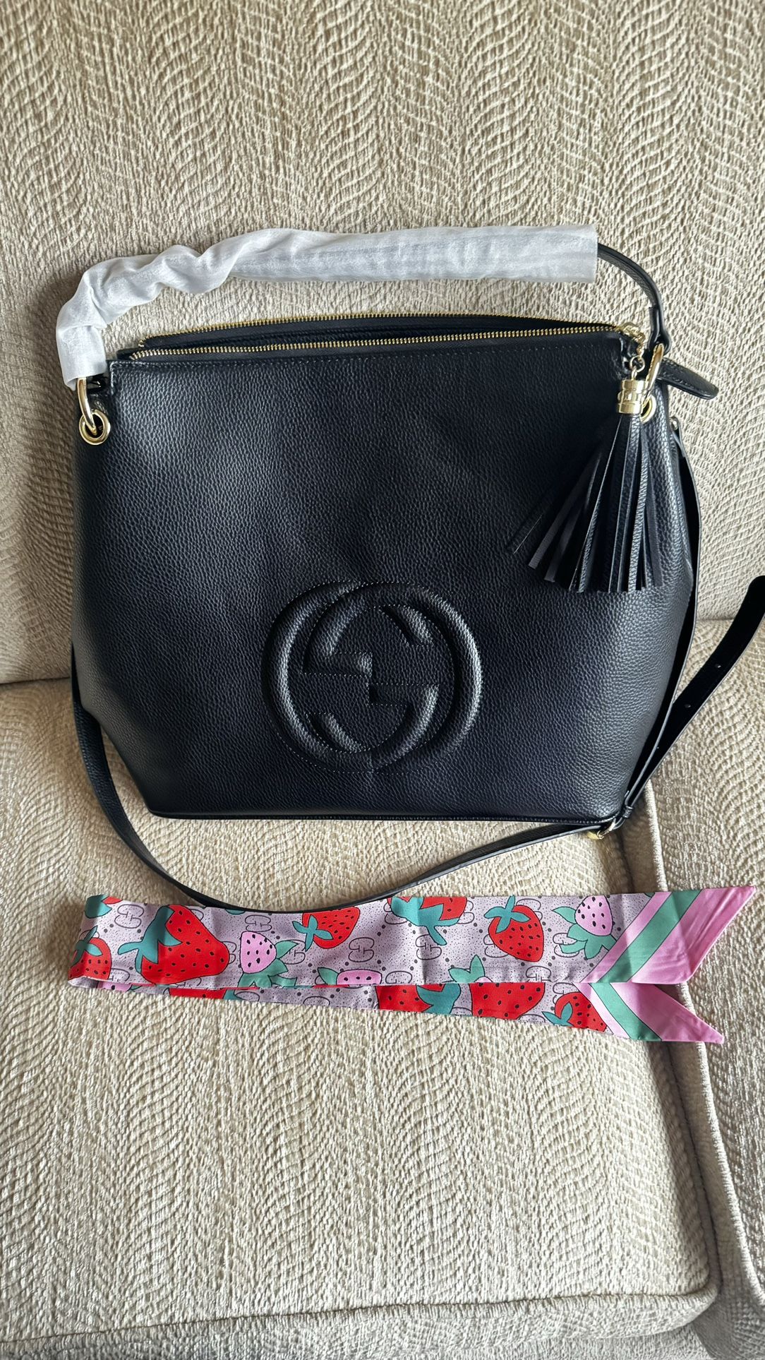 Black Leather GG Purse With Free Scarf and Sunglasses New 