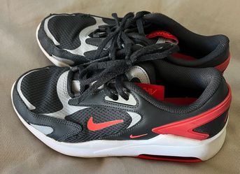 Nike Air Max Low-Top Sneakers