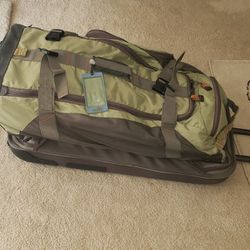 Fishpond Fly Fishing Rolling Duffle/ Tackle Bag for Sale in Hobe