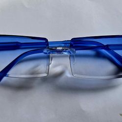 TRENDSETTER GRADIENT BLUE QUALITY NON GLARE SUNGLASSES WITH FREE CASE