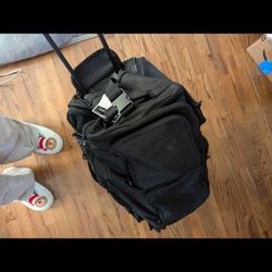 City lights Cosmotology Rolling Case FILLED! 