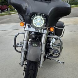 2021 HARLEY DAVIDSON Street Glyde