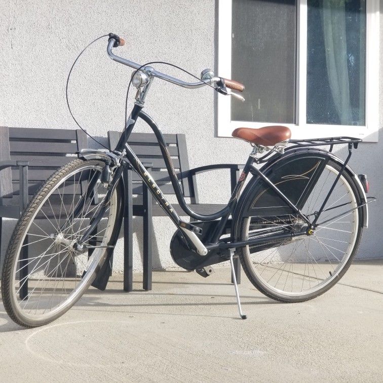 Electra Amsterdam Women's Bike