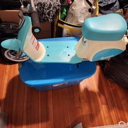 RAZOR SCOOTER PETITE FOR KIDS