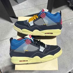 Size 10.5 - Jordan 4 Union Off Nior Gently Owned