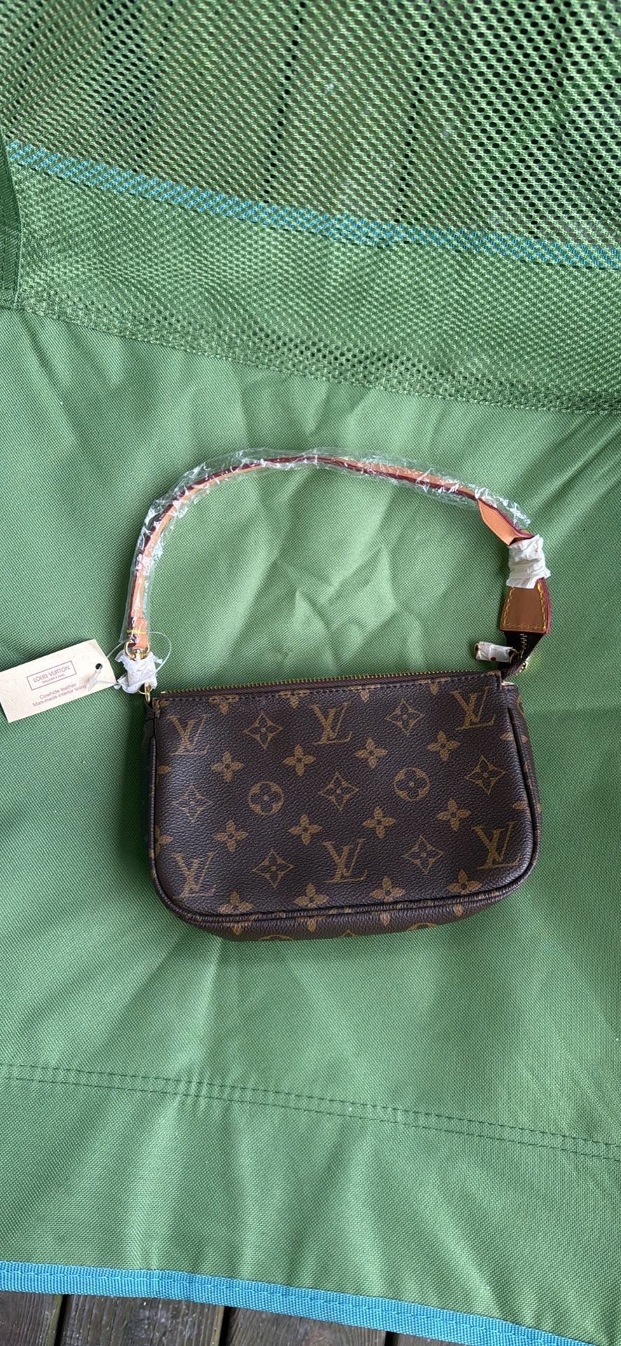 Louis Vuitton Pochette