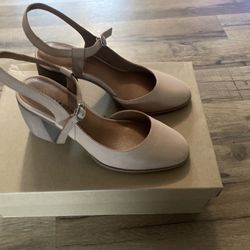Lucky Brand Ankle Strap, Block Heel Pump Size 6