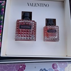 Valentino 2pcs Donna Born In Roma Eau De Parfum Gift Set