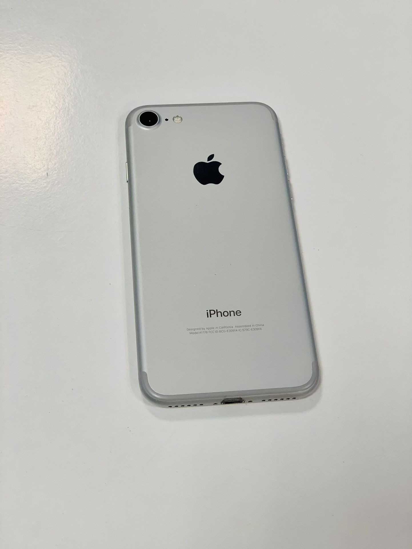 iPhone 7 Fully Unlocked