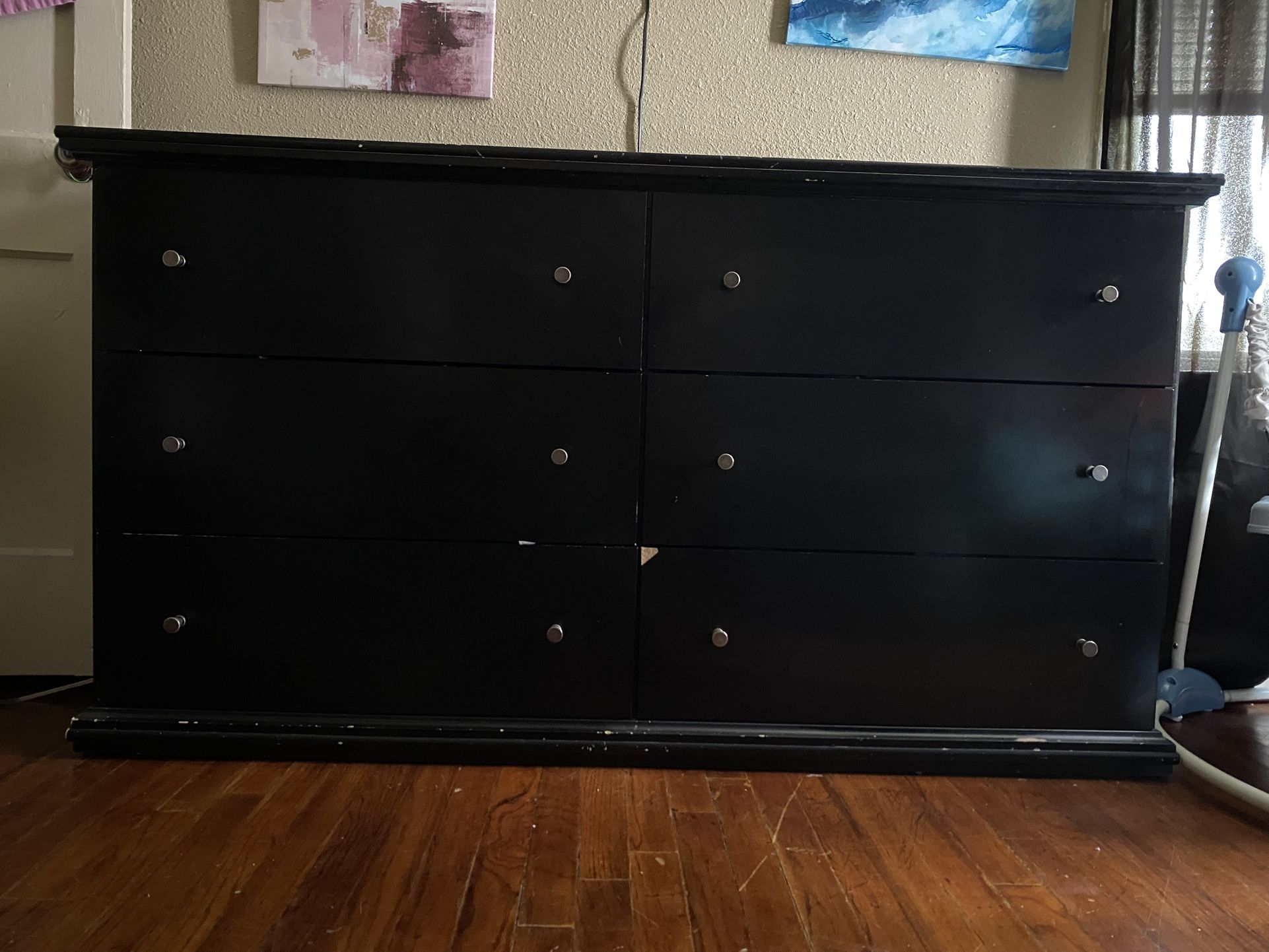 Dresser