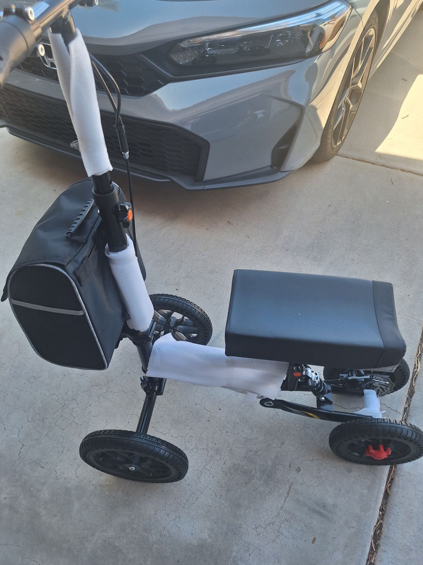 Knee Scooter Brand New With Large Front