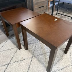 2 Side Tables 