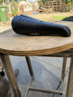 90’s Gt wings stamped bmx seat