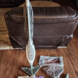 Shark Hot Steam Mop With Replacement Heads