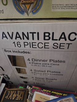 Avanti Sango 16 piece dinner set, new in box, square plates
