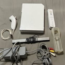Nintendo Wii With 128gb Memory Card With Games
