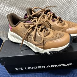 Under Armor Women’s Charged Maven