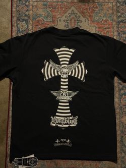 Tee shirt