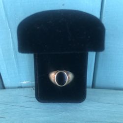 Nice 10k Solid Yellow Gold Black Onyx Maker Marked Size 11 Ring
