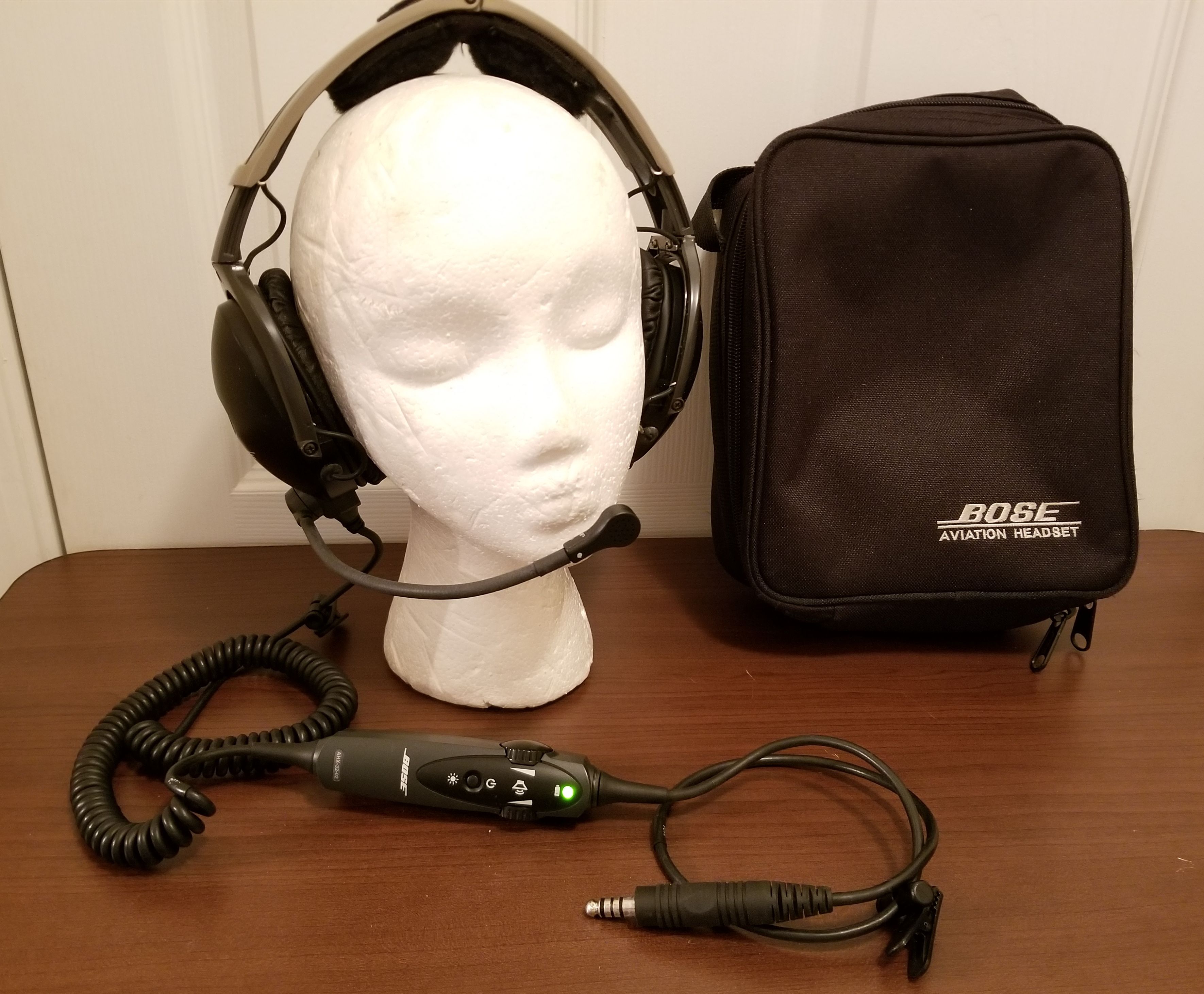 BOSE AVIATION HEADSET AHX-32-02