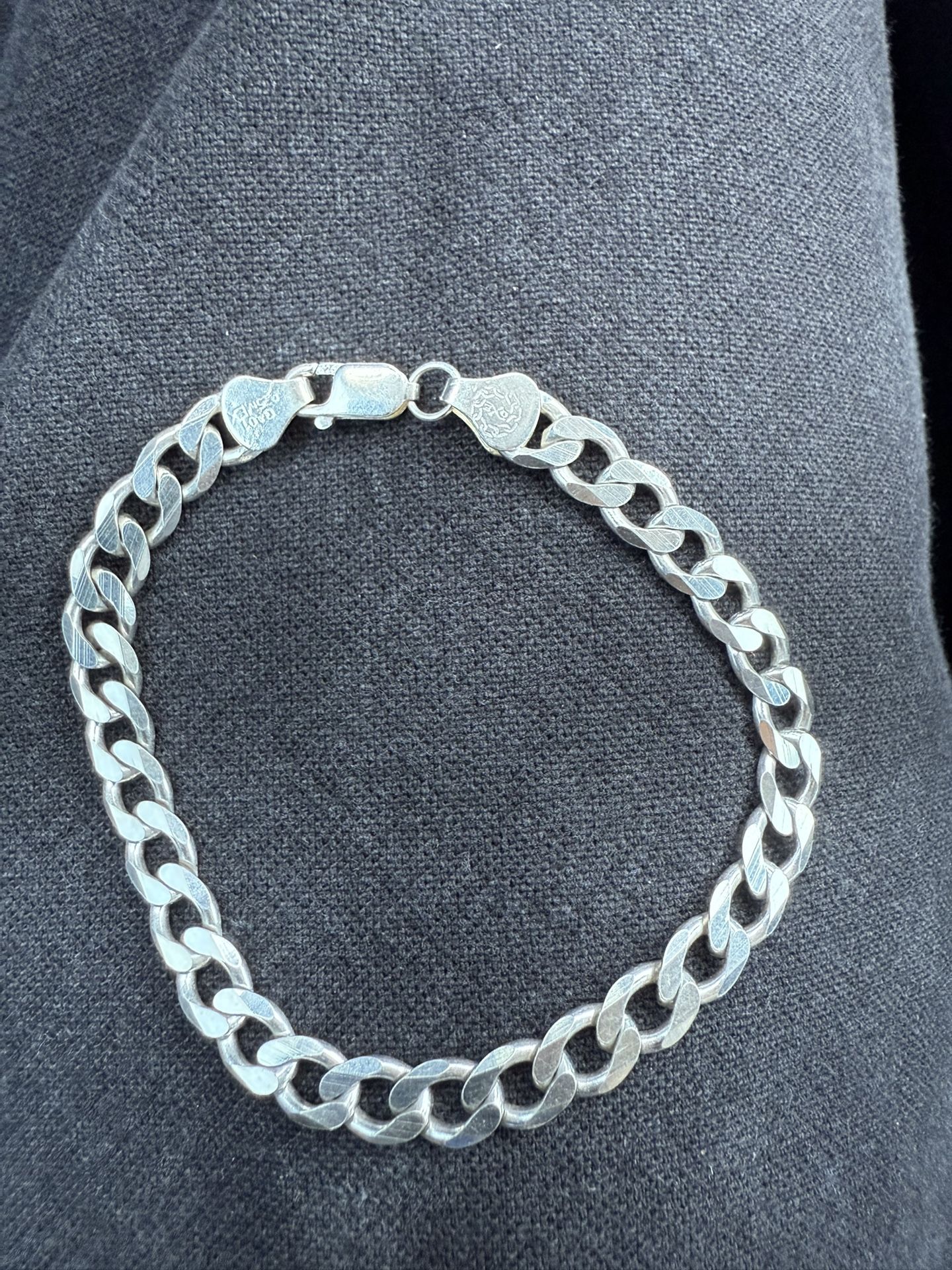 Silver Esclava