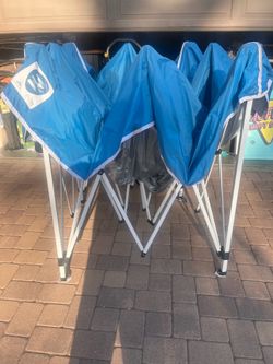 Pop up tent in working condition